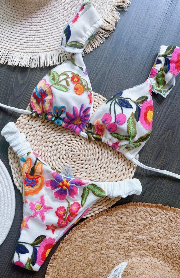 Triangle Bikini 2025 mit Hohe Taille in Weiß Bestickt
