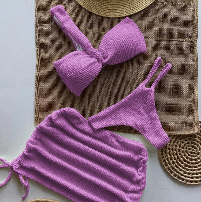 Halterneck Tanga Bikini Set Dreiteilig mit Rock in Flieder