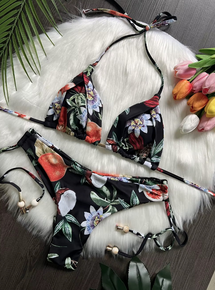 Halterneck Bikini 2025 Seraphine in Schwarz mit Blumenmuster