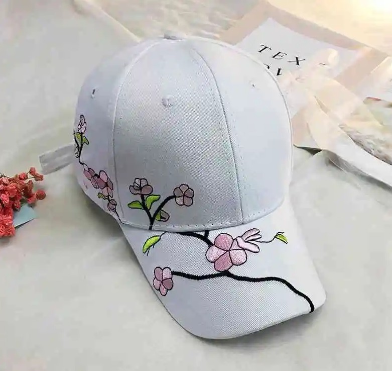 Damen Baseball Cup Sommerhut 2025 Weiß mit Blumenstickereien 