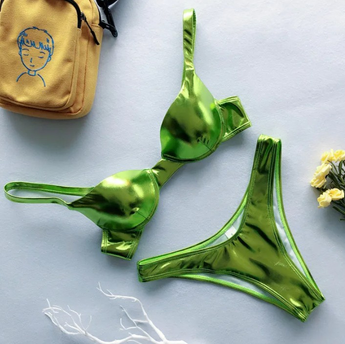  Metallic Look Triangle Bikini 2025 in Grün