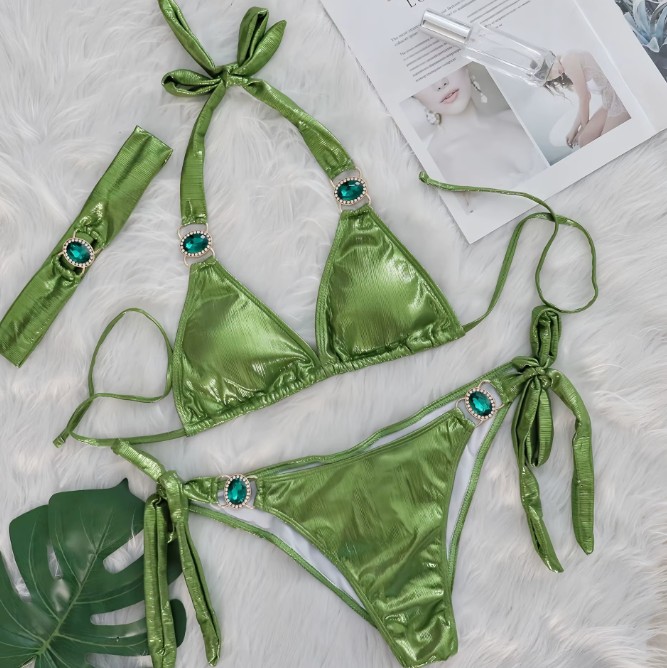 Strass Push Up Halterneck Bikini Sayuri Dreiteilig in Grün