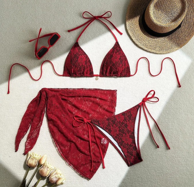 Halterneck Bikini Set Shana aus Spitze Dreiteilig