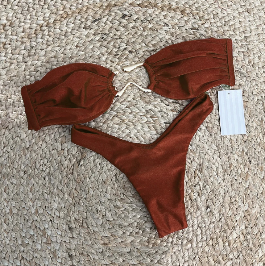 Zehra Bandeau Tanga Bikini in Braun 