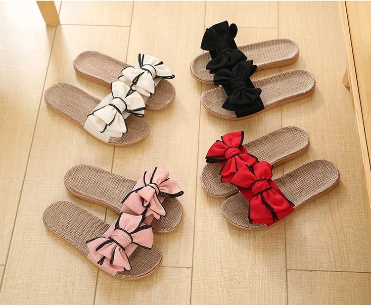 Sandalen mit Schleife