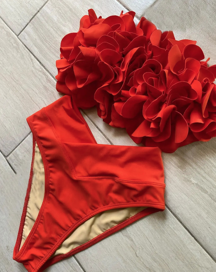 Yolaine Bandeau High-Waist Bikini in Rot Mit Rüschen Blumen 